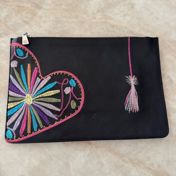 Pineda Covalin Leather Clutch Bag - Picture 2 of 14